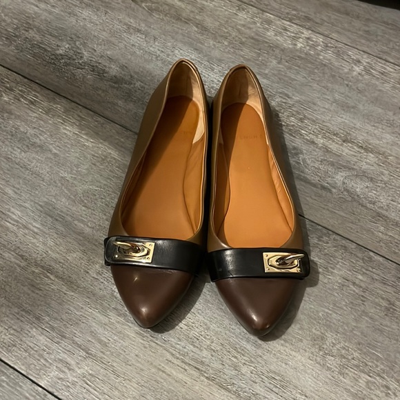 Givenchy women’s flats size EU 37 US 7 - Picture 1 of 4
